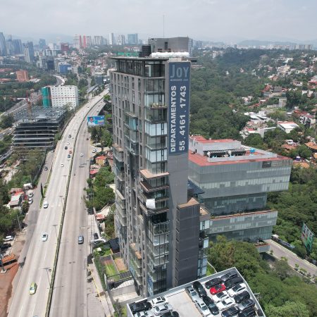 Elevadores BLT Joy Bosques CDMX