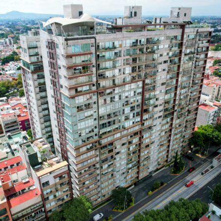 Elevadores BLT Grand Tower del Valle CDMX