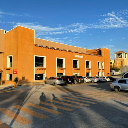 Elevadores BLT Walmart Cabo Marina Los Cabos